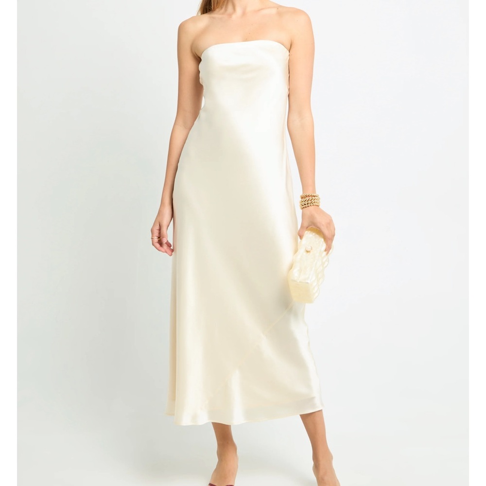 ✨NEW ✨ o.p.t Reagan Ivory Silk Dress - Picture 4 of 6